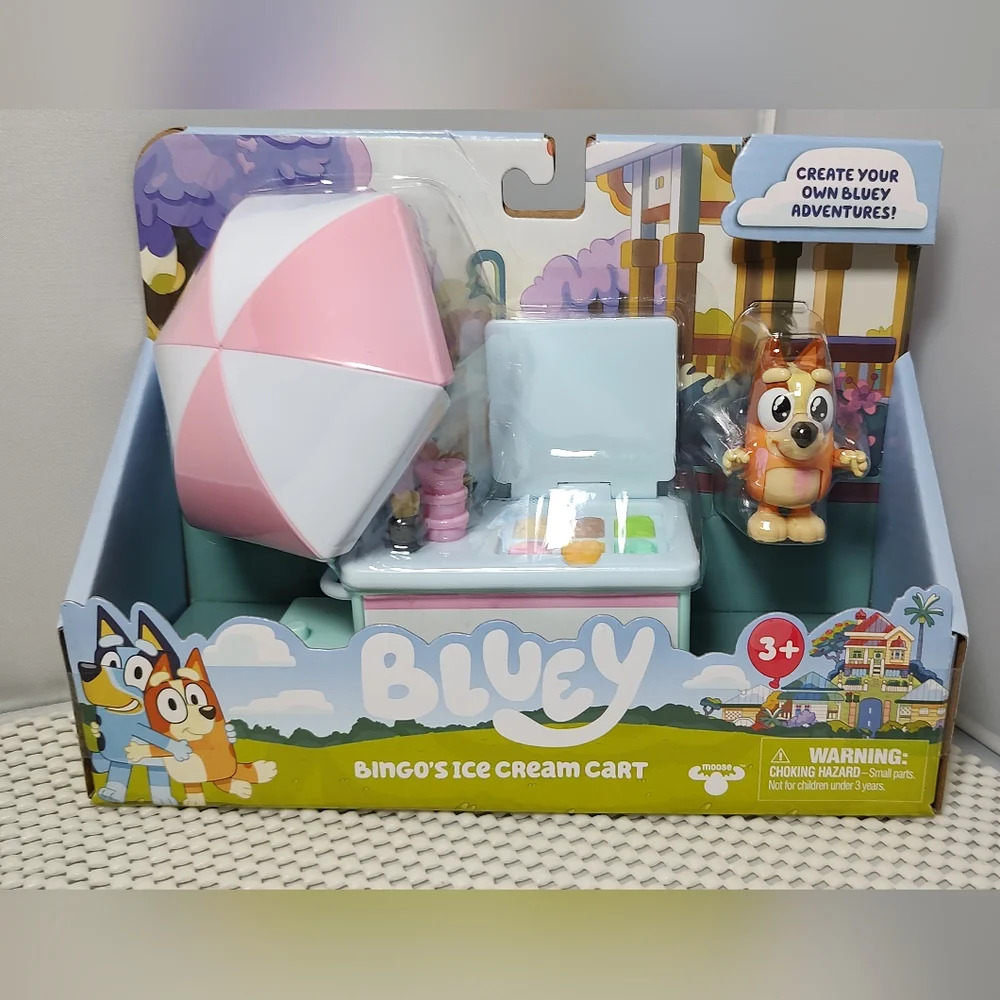 Bluey Cartoon Bingo's Ice Cream Cart With Bingo figure NWT